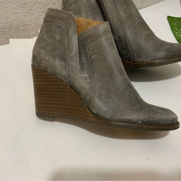 Lucky Brand Yabba Women's Ankle Wedge Booties Size 5.5 M, Gray Leather - Picture 6 of 15